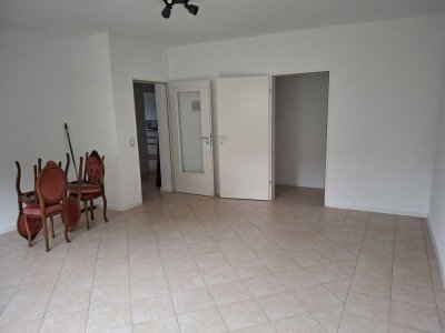 2 Zw, Küche, Bad, Abstellraum