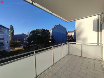 Heller Wohnhit mit großzügigem Balkon!
