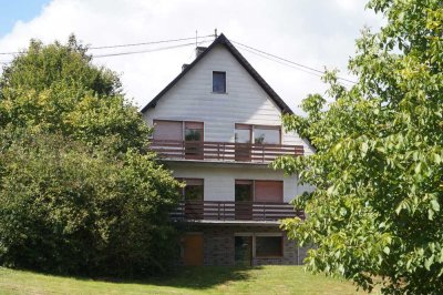 Idyllisches Raumwunder mit 2 Wohneinheiten und traumhaftem Garten