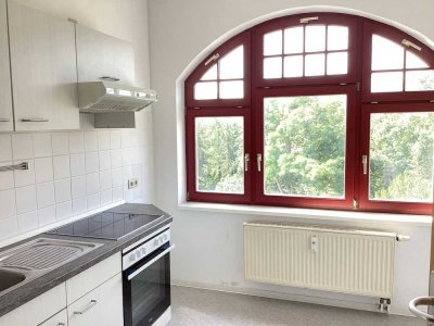 Helle 2-Zimmer-Wohnung mit Einbauküche!