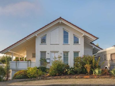 Großzügiges Traumhaus in idyllischer Aussichtslage