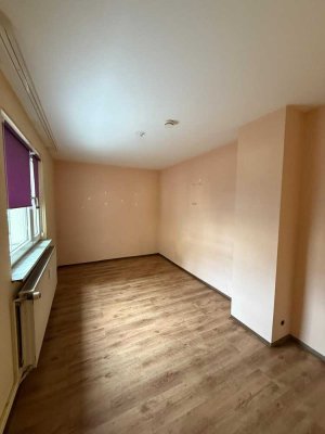 *Schöne und großzügige 3-Zimmer-Wohnung in zentraler Lage von Darmstadt!*