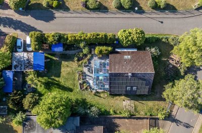 Großes EFH (mit Einliegerwhg.) auf 1.241 m² Grundstück mit Wärmepumpe, Sauna, Kamin u.v.m