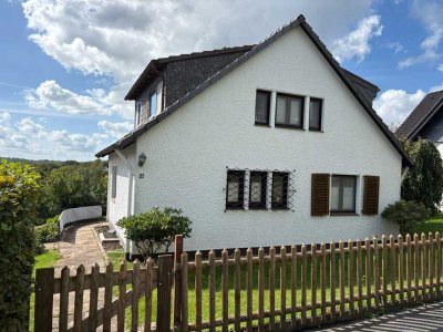 Freistehendes Einfamilienhaus mit 5 Zimmern in Solingen