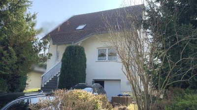 EFH mit Garage, Terrasse, Balkon, Keller