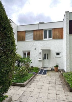 **BIETERVERFAHREN!! - SONNIGES REIHENMITTELHAUS!!**