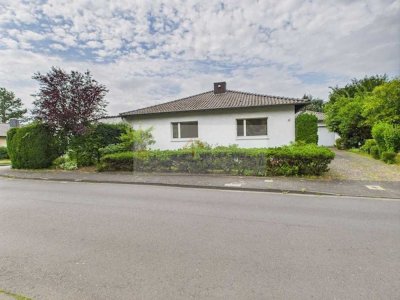 Walmdachbungalow in begehrter Lage von Sankt Augustin-Niederberg  zu verkaufen.