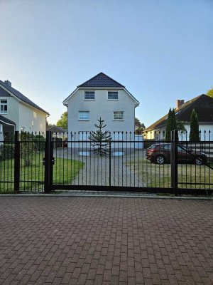 Großzügiges 3 Familienhaus in Kiel-Neumühlen-Dietrichsdorf