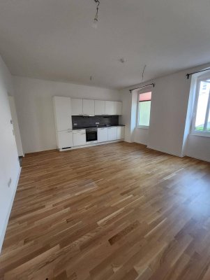 Renovierte 2-Zimmer Erdgeschosswohnung