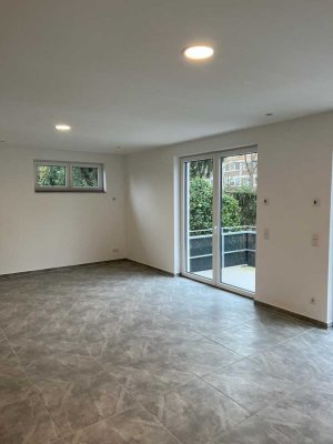 Attraktive, lichtdurchflutete 3-Zimmer-Neubau-Wohnung mit großem Balkon, 1. Etage
