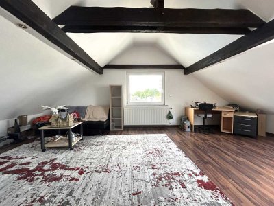 ***Steinbach/Taunus*** gemütliche 2-Zimmer-Dachwohnung