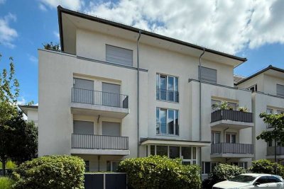 Sulzbach: Komfortable 2-Zi.-Penthousewohnung an der Stadtgrenze von Bad Soden