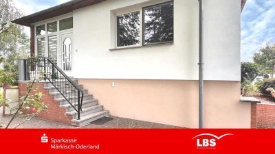 Wohnen mit Loggia und Garten