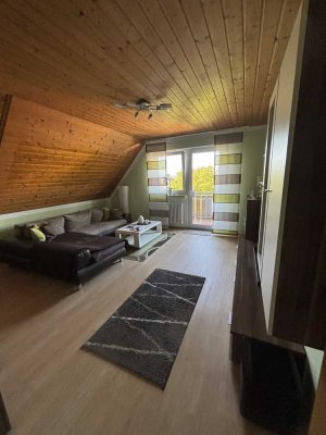Nachmieter/in f. 2-Zimmer-DG-Wohnung in Zeil zum 01.11.25 gesucht