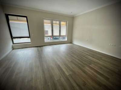 Modernisierte Wohnung mit zwei Zimmern und EBK in Gelnhausen