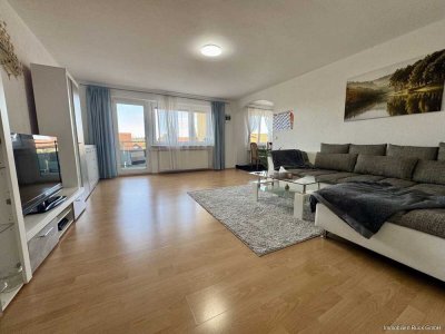 Gepflegte und gut vermietete 3,5-Zimmerwohnung mit Garage und Balkon in begehrter Lage!