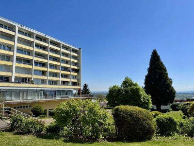 Voll möbliertes 1,5-Zimmer-Apartment mit beeindruckender See- und Bergsicht und Garage
