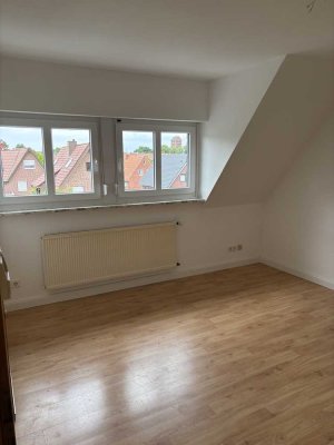 Ansprechende und vollständig renovierte 3-Zimmer-Dachgeschosswohnung in Ahaus