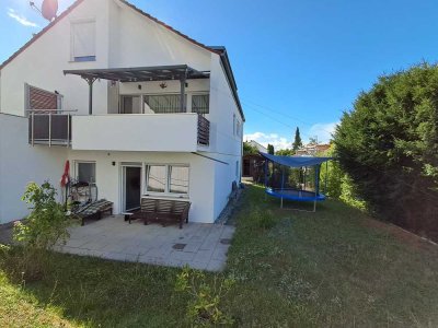 Geschmackvolle, gepflegte 2-Zimmer-Terrassenwohnung mit Einbauküche in Nürtingen