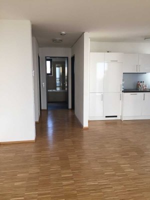 Attraktive 3-Zi.-Wohnung im 2. OG mit Balkon in Rottendorf