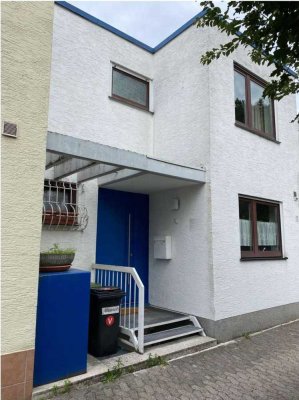 1 FMH Reihenmittelhaus in Familienfreundlicher Lage
