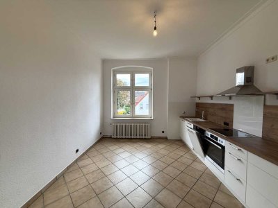 Helle Altbauwohnung mit neuer Einbauküche mit ca. 90 m² | hohe Decken | Gelsenkirchen-Horst