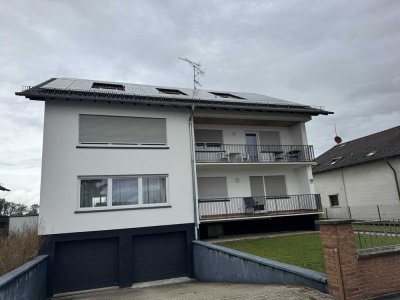 Geräumiges und neuwertiges 3-Familienhaus