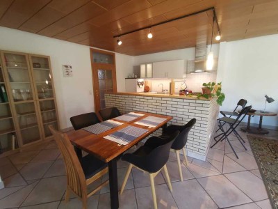 Möbliertes Wohnhaus zu vermieten