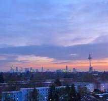 Ffm-Eschersheim: Herrlicher Fernblick - schöne 2-Zimmer-Wohnung im 9.OG mit Balkon - grüne Wohnlage