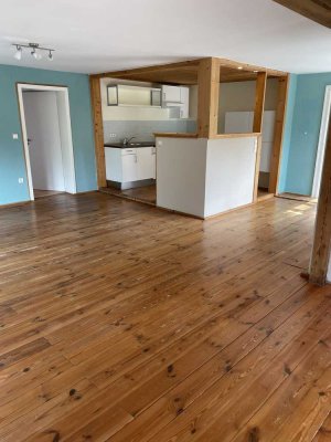 Toller Blick, attraktive 3,5-Zimmer-Wohnung mit großem Balkon