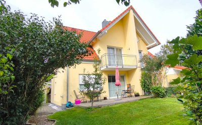 Doppelhaushälfte 5,5 Zi. | Bestlage Königsbrunn | Bj 2004 | ruhig, bezugsfrei spätestens 01.07.2026