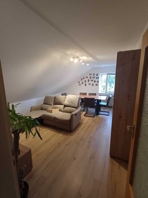 helle 3-Zimmer Dachgeschosswohnung
beziehbar zum 01.12.2025