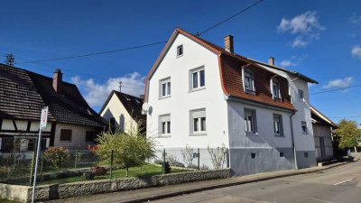 Charmantes Haus mit zwei Wohnungen in Rastatt-Ottersdorf