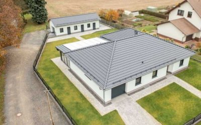 Top- ausgestattetes neuwertiges Einfamilienhaus auf schönem Grundstück zu verkaufen!
