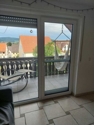Reserviert  Ansprechende und gepflegte 3-Zimmer-DG-Wohnung mit Balkon und EBK in Weilersbach
