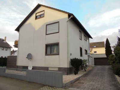 Nauheim: Schicke 2 Zimmer Wohnung in 4 Familienhaus