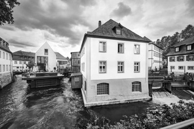 Wohnen auf dem Wasser mit einmaligen Blick!! zum 01.11.2025