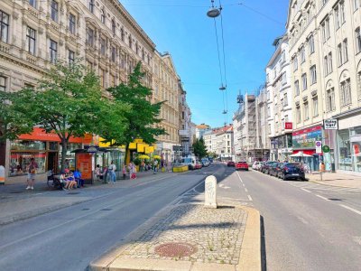 Erstbezug nach Sanierung Altbau Landstraße – 4-Zimmer-Wohnung mit Balkon