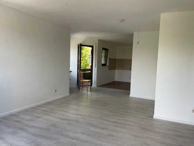 Zentral gelegene  2,5-Zimmer-Wohnung mit Aufzug in Salach