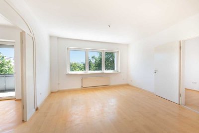 Provisionsfrei! Bezugsfreie 4-Zimmer-Wohnung mit Südbalkon in Nürnberg, Großreuth bei Schweinau