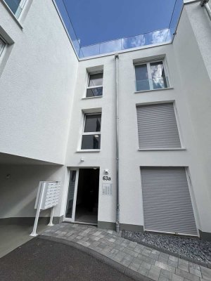 Neuwertige Wohnung mit einem Zimmer und EBK in Trier