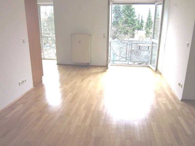 Selbsteinzug oder Kapitalanlage: "Schöne  2 ZW in ruhiger Lage von Friedrichsdorf/Dillingen"