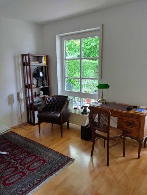 Barrierefreie möblierte 2-Zimmer Gartenwohnung in Gauting