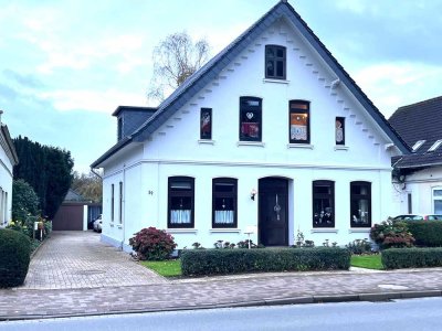 Freundliche 3,5-Zimmer-Oberwohnung in Stadland - Rodenkirchen