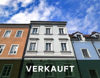 Römerberg: Stadthaus. Lage. Ausblick. Dachgeschoss zum Veredeln.