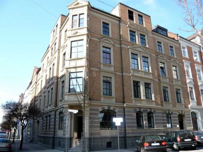 Auf Wunsch komplett möblierte 1-Zimmer Wohnung in saniertem Gründerzeithaus Stadtmitte Neu-Ulm