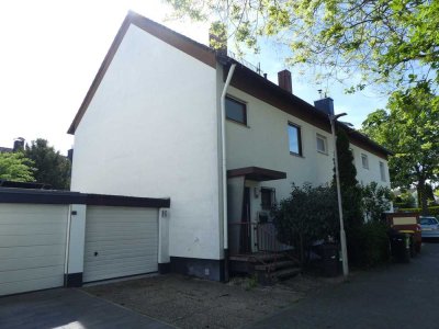 Reihenendhaus mit Balkon, Terrasse und Garten sowie Garage provisionsfrei in Wiesbaden-Delkenheim