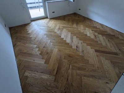 Erstbezug nach Sanierung: Geschmackvolle 3-Raum-Hochparterre-Wohnung mit lux. Innenausstattung