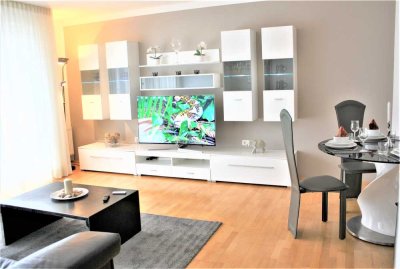 Charmante 2-Zimmer-Wohnung mit Südbalkon, möbliert in ruhiger Lage