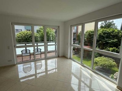 2 Zimmer Wohnung ~83 qm | 1. OG | Balkon | EBK | TG | AUFZUG